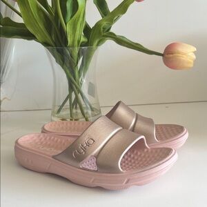 Ryka Metallic Rose Gold Slide Sandals with Pink Sole 8M